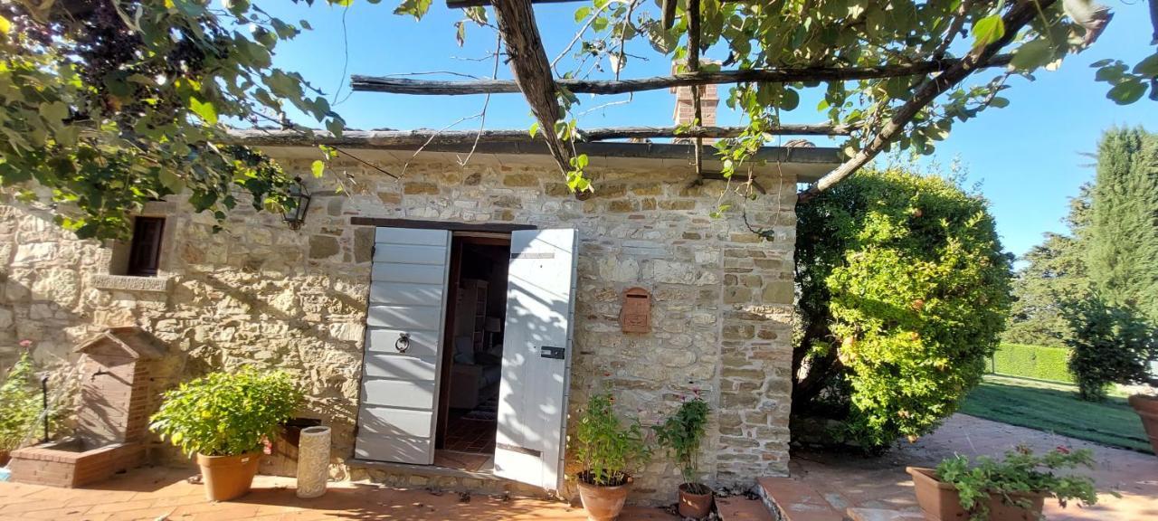 Agriturismo La Scarpaia Anghiari Bagian luar foto